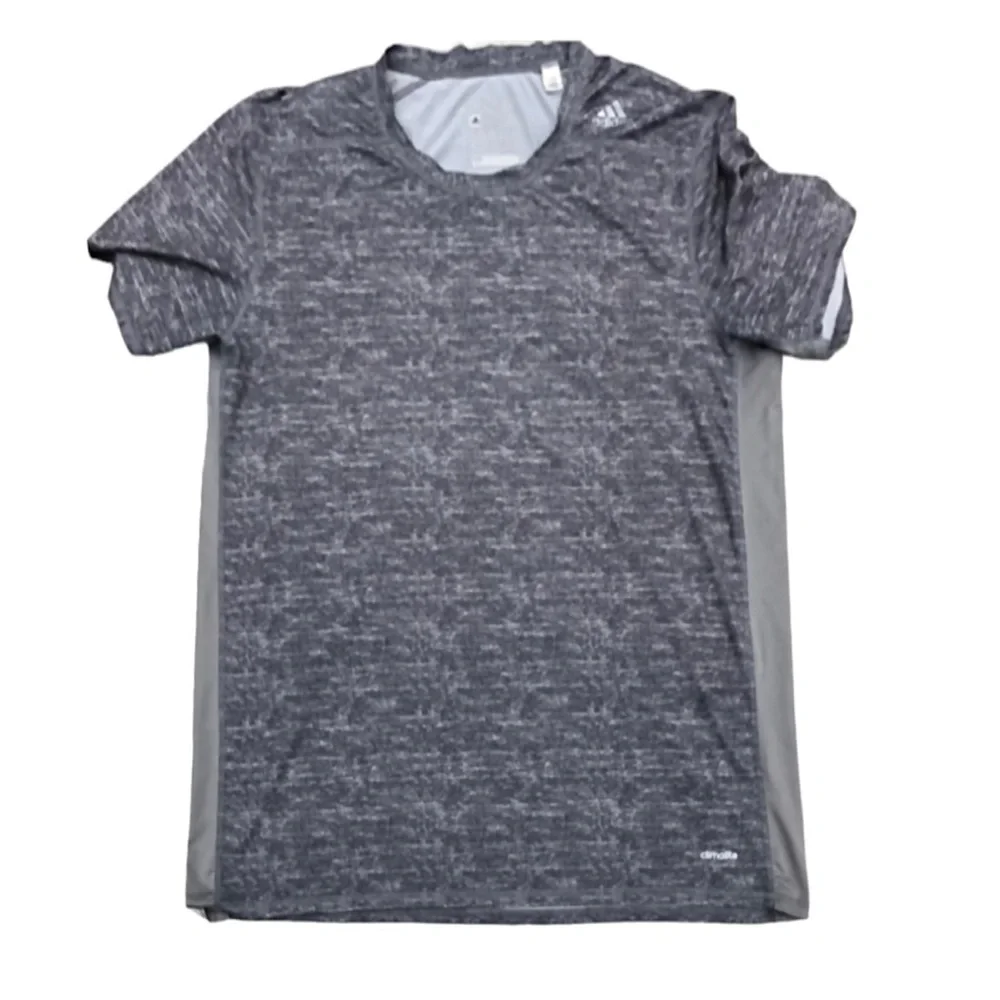 - Adidas XL Heather Gray Tech Tee! EUC!